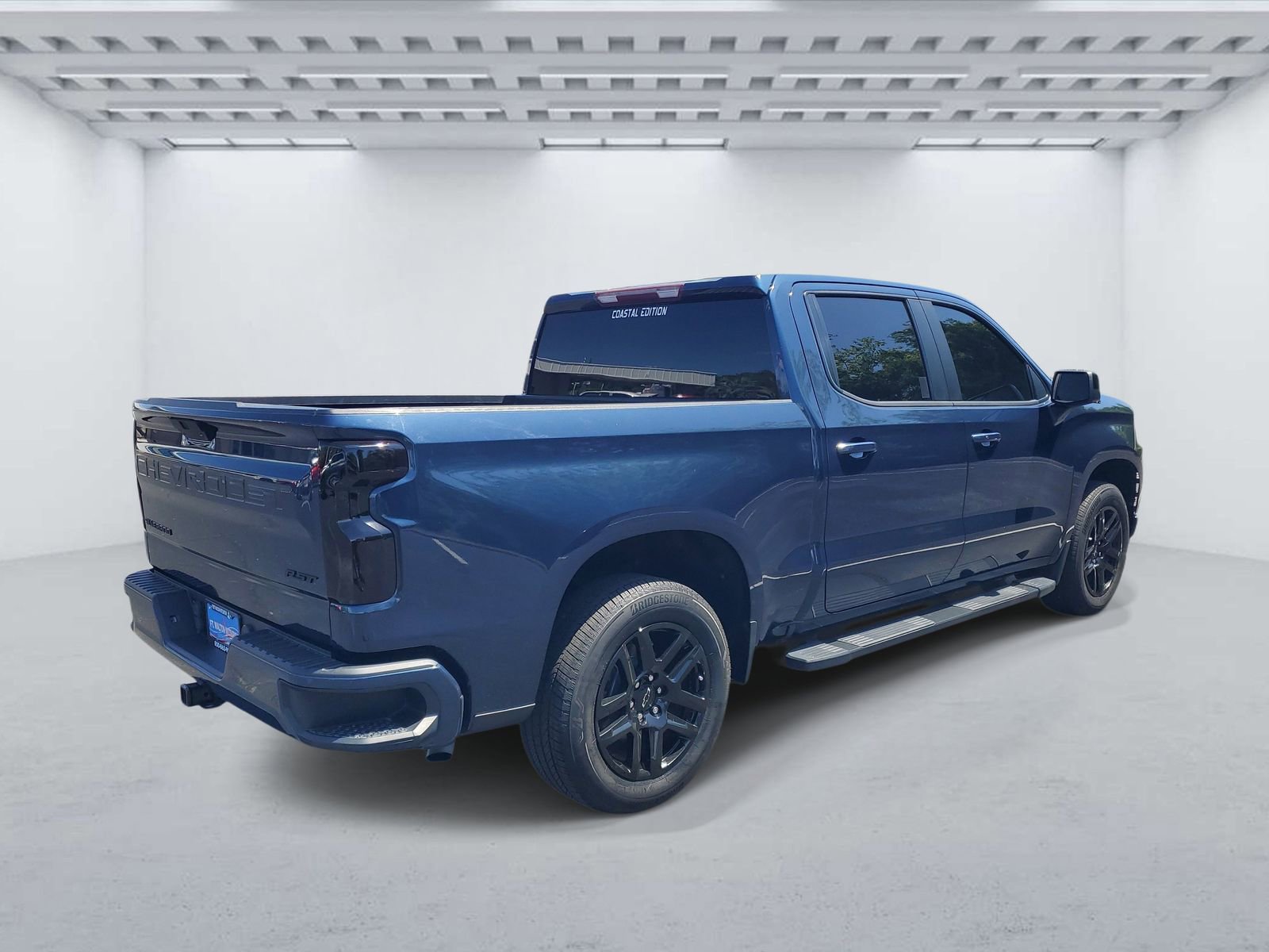 Used 2021 Chevrolet Silverado 1500 RST w/ LPO, Blackout Package image 4