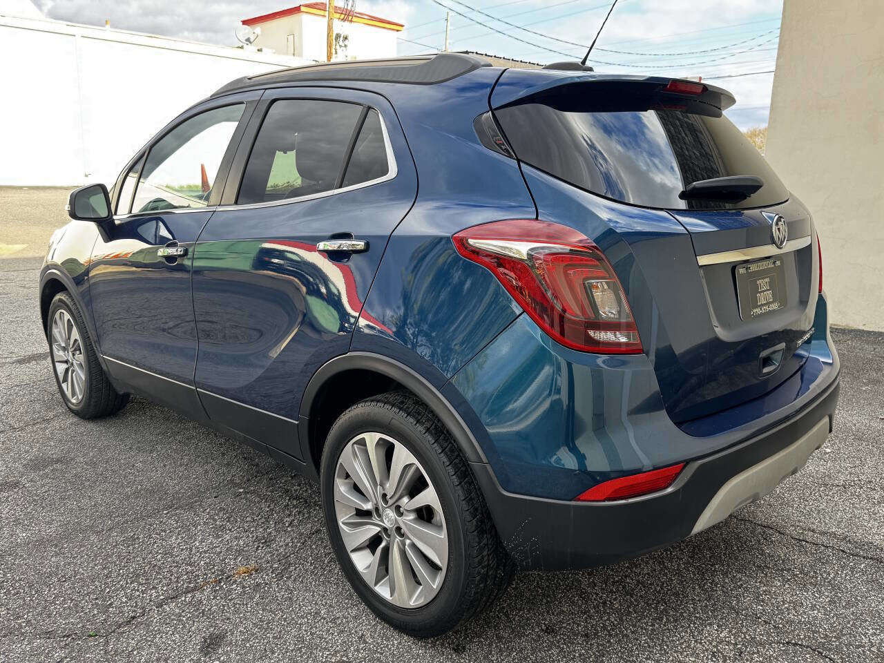 Used 2019 Buick Encore Preferred image 4