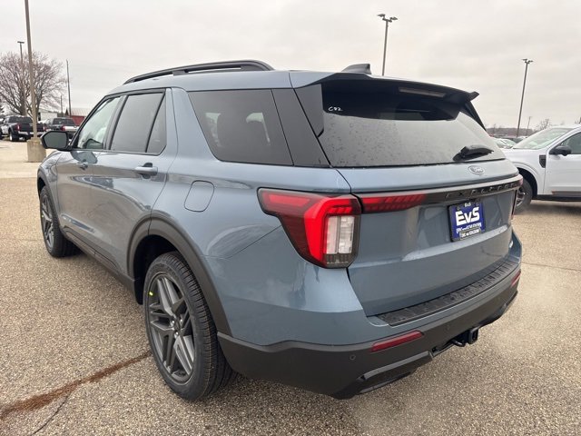 New 2026 Ford Explorer ST-Line w/ ST-Line Street Pack image 7