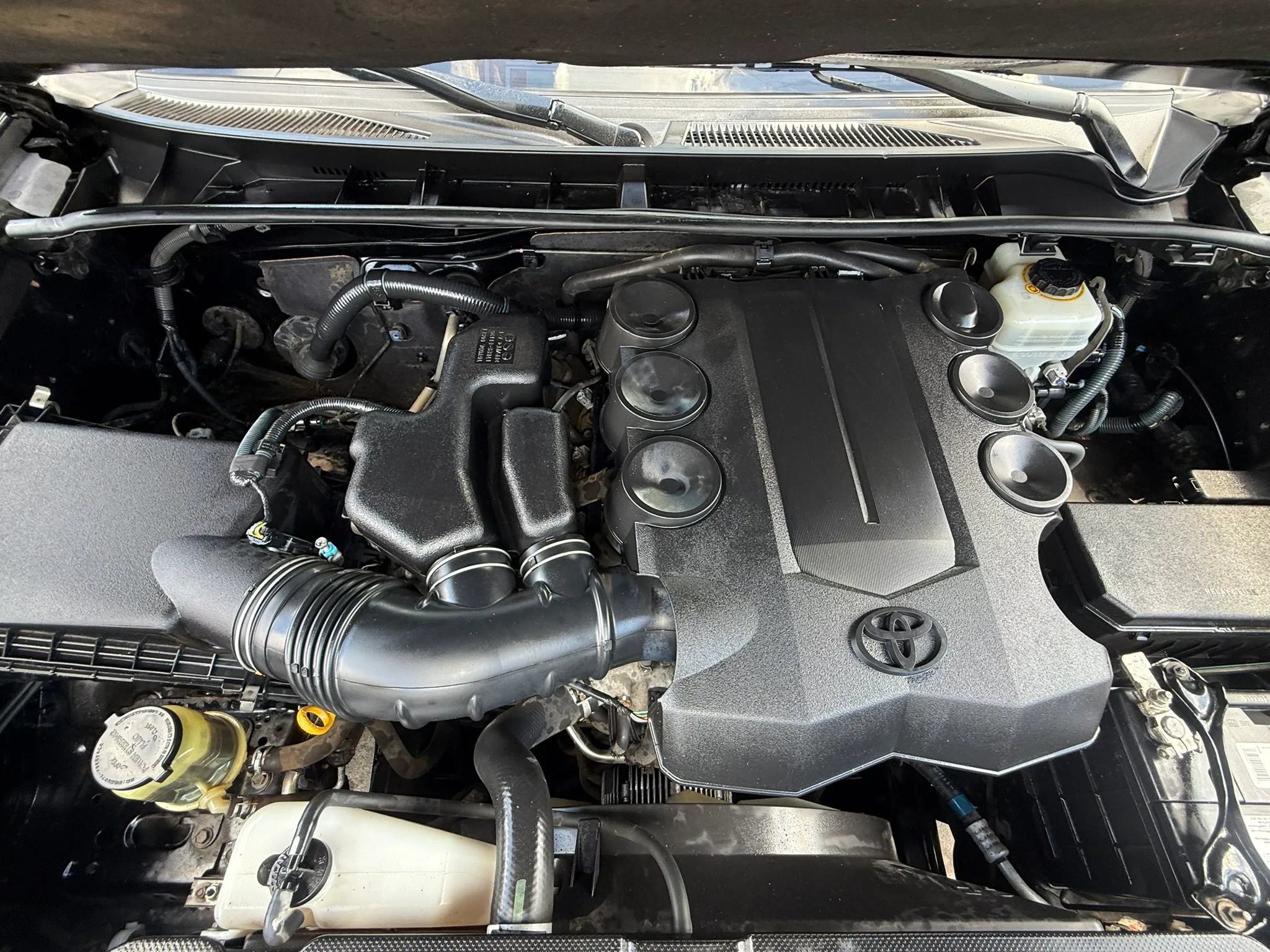 Used 2010 Toyota 4Runner Limited AWD/4WD image 34