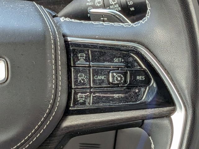 Certified 2023 Jeep Grand Cherokee Overland w/ Luxury Tech Group IV image 20