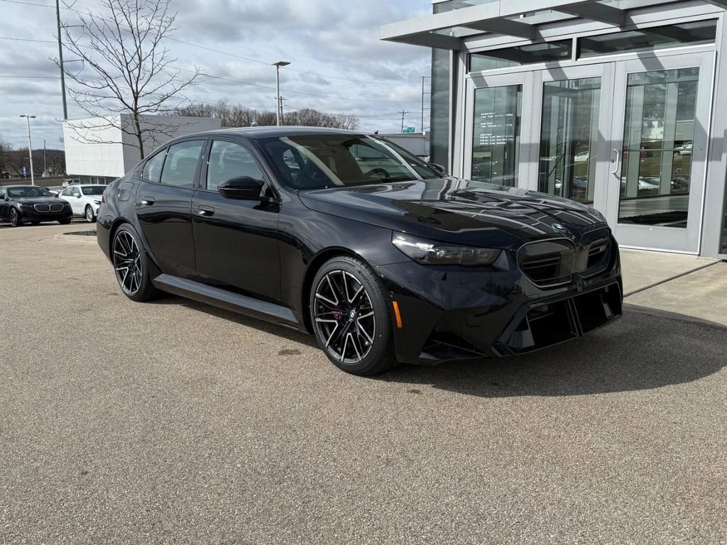 New 2025 BMW M5 w/ Executive Package AWD/4WD image 1