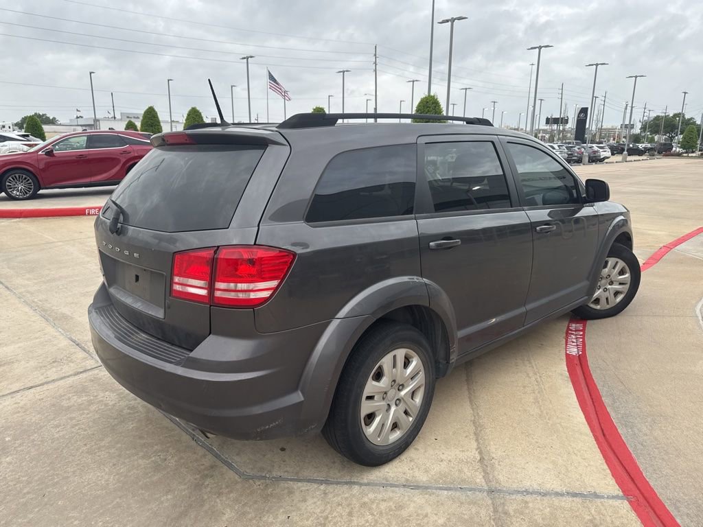 Used 2019 Dodge Journey SE image 2