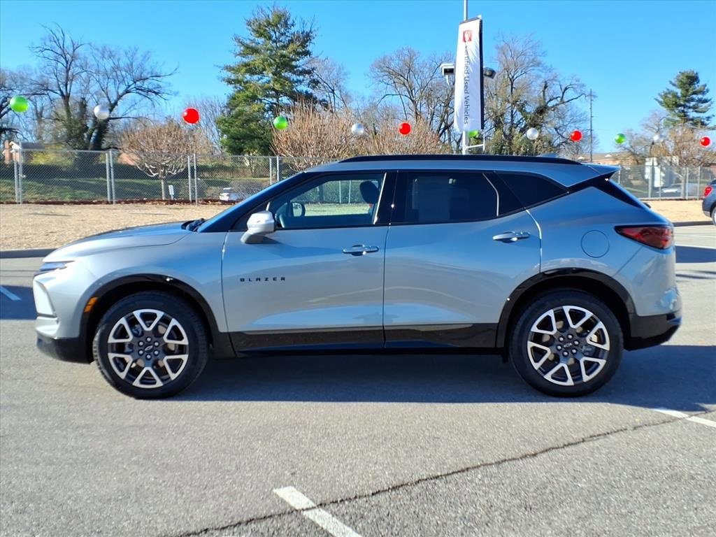 Used 2025 Chevrolet Blazer RS image 8