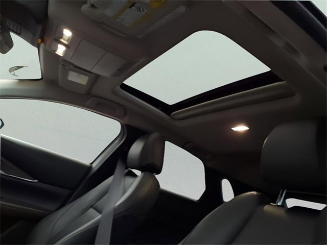 Used 2024 MAZDA CX-30 AWD 2.5 S w/ Premium Package image 17