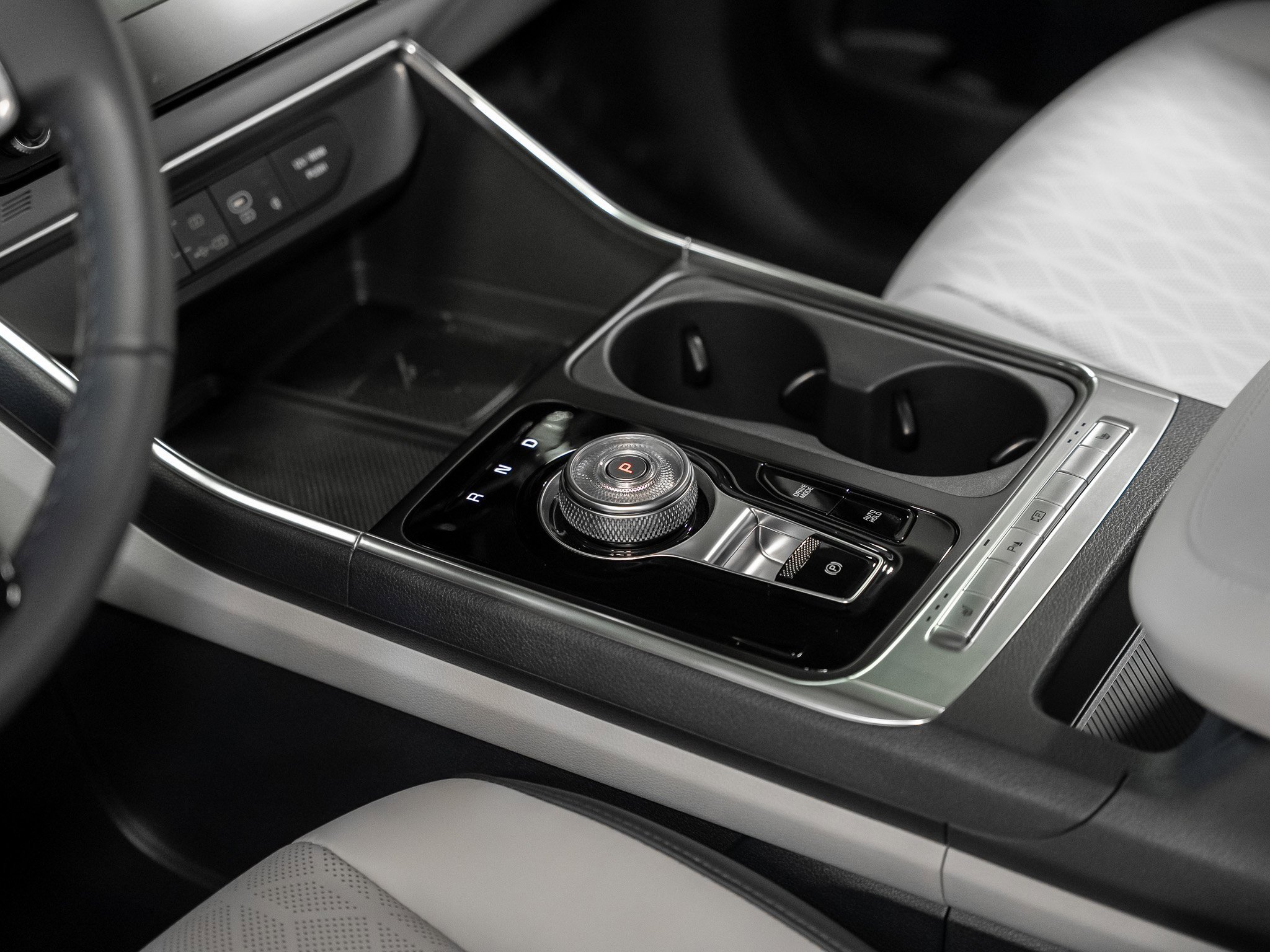 Used 2025 Kia Carnival EX image 57