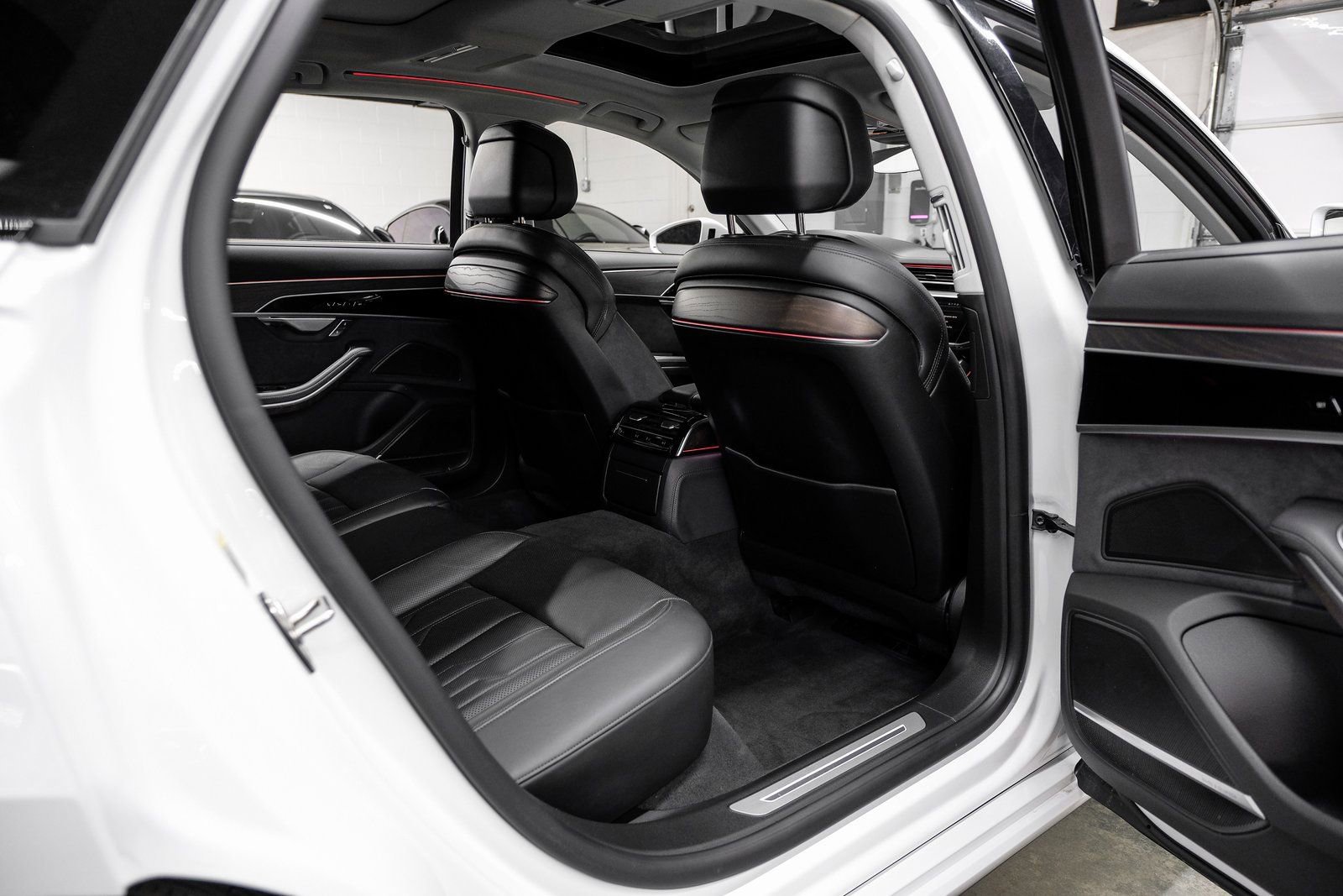 Used 2022 Audi A8 L 3.0T w/ Luxury Package image 48