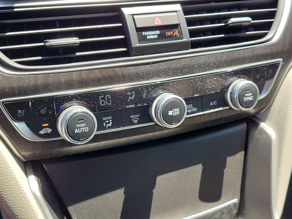 Used 2020 Honda Accord Touring image 25