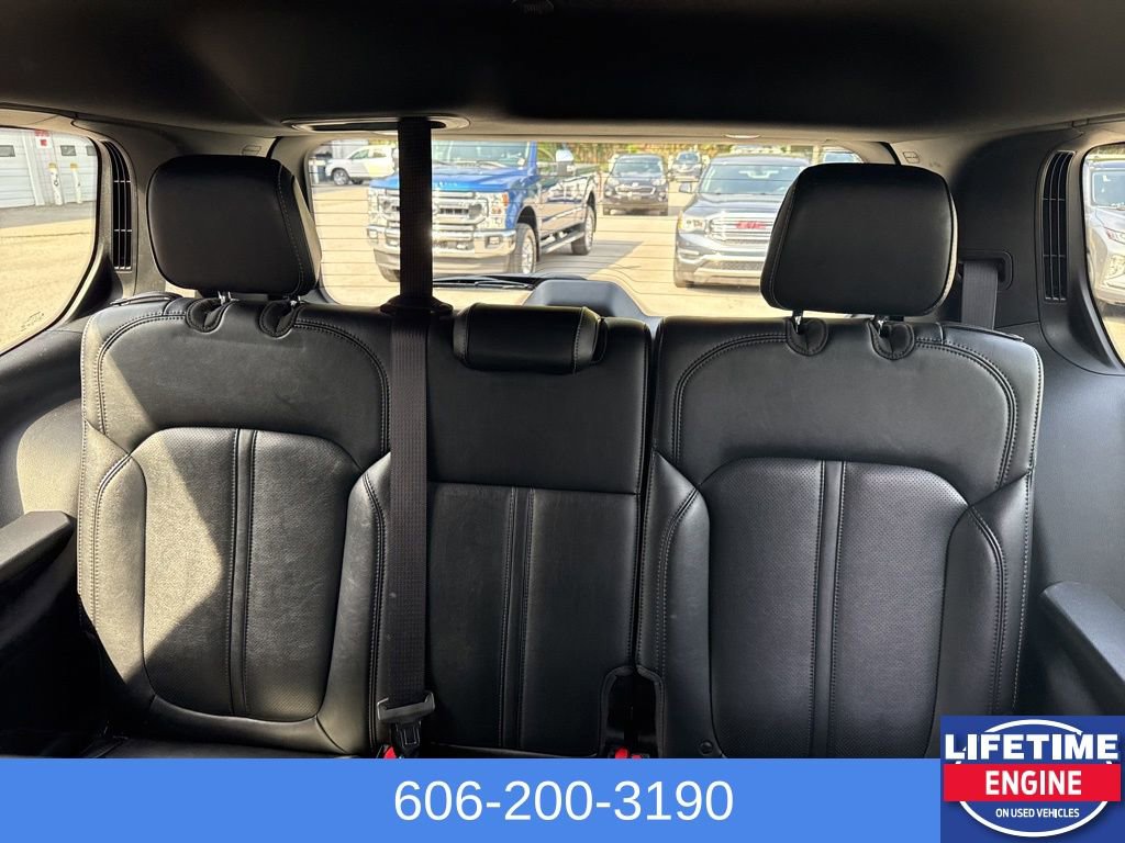 Used 2024 Jeep Wagoneer Series II w/ Flexible Seating Group image 13