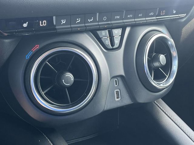 Used 2024 Chevrolet Blazer LT FWD image 31