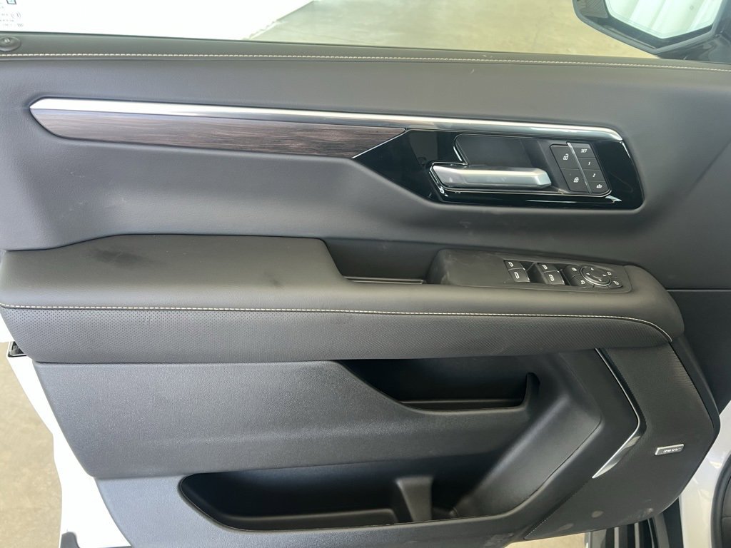 New 2025 Chevrolet Tahoe Premier image 8