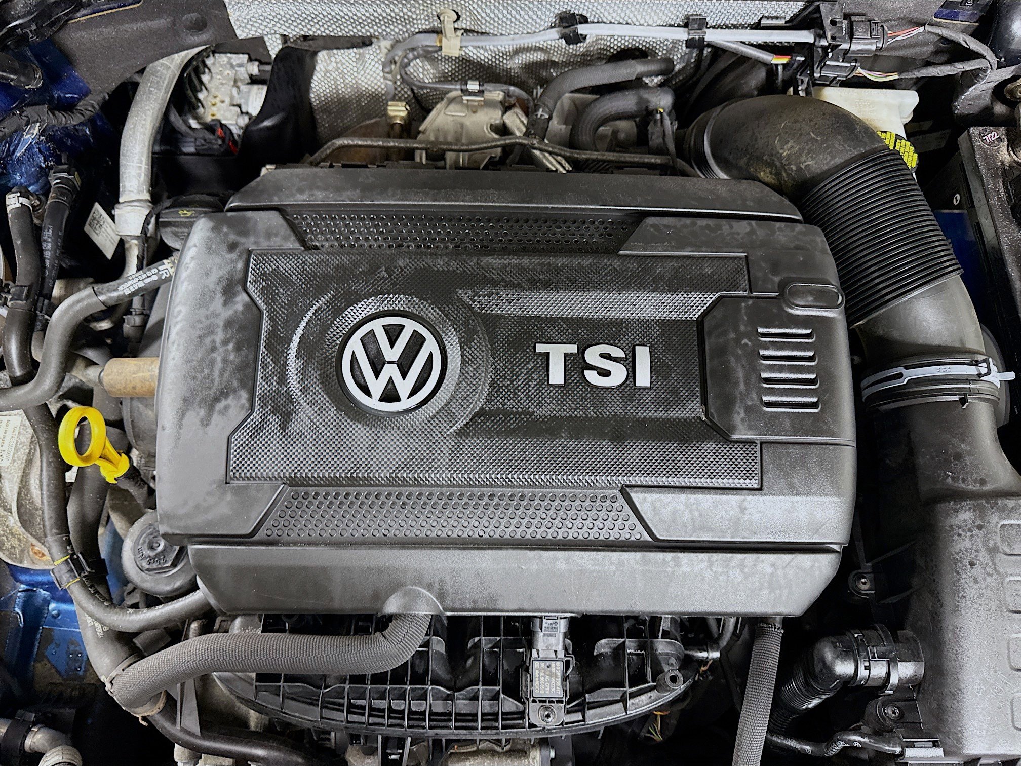 Used 2017 Volkswagen Golf S image 38