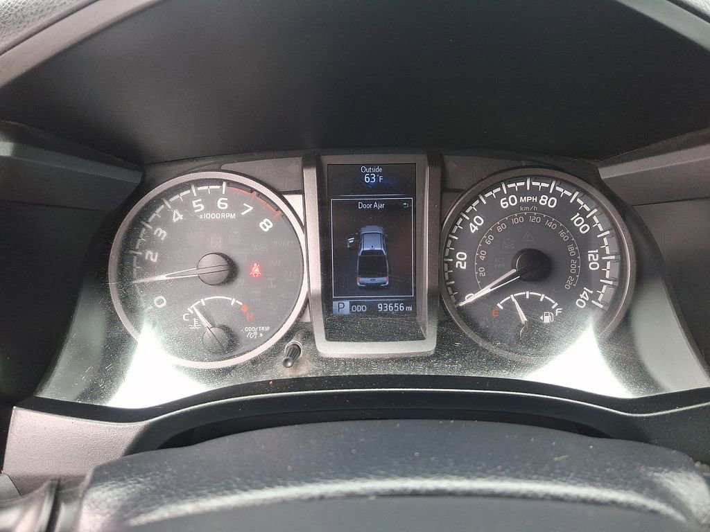 Used 2018 Toyota Tacoma TRD Sport w/ Technology Package AWD/4WD image 21