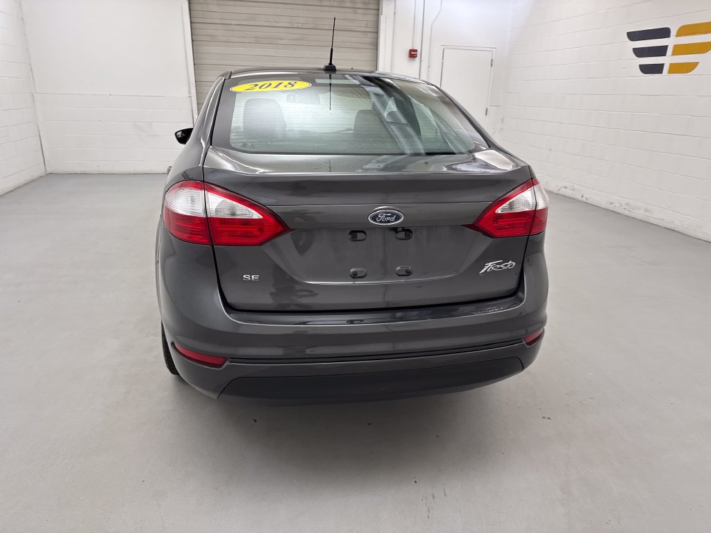 Used 2018 Ford Fiesta SE FWD image 4