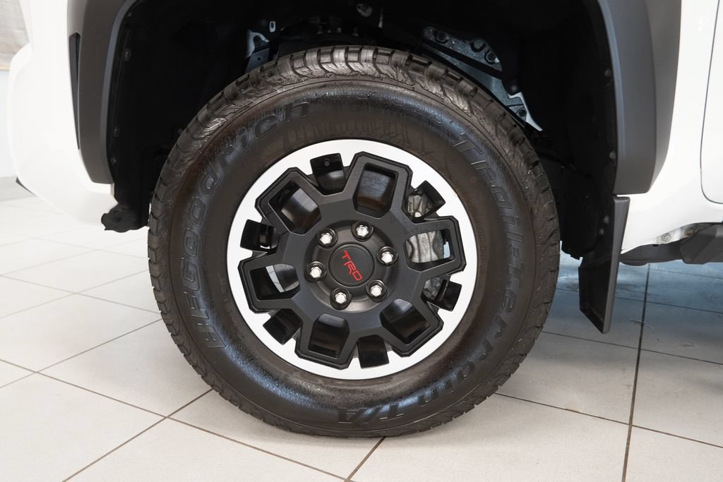 Used 2024 Toyota Tacoma TRD Off-Road w/ TRD Off Road Upgrade Package AWD/4WD image 15