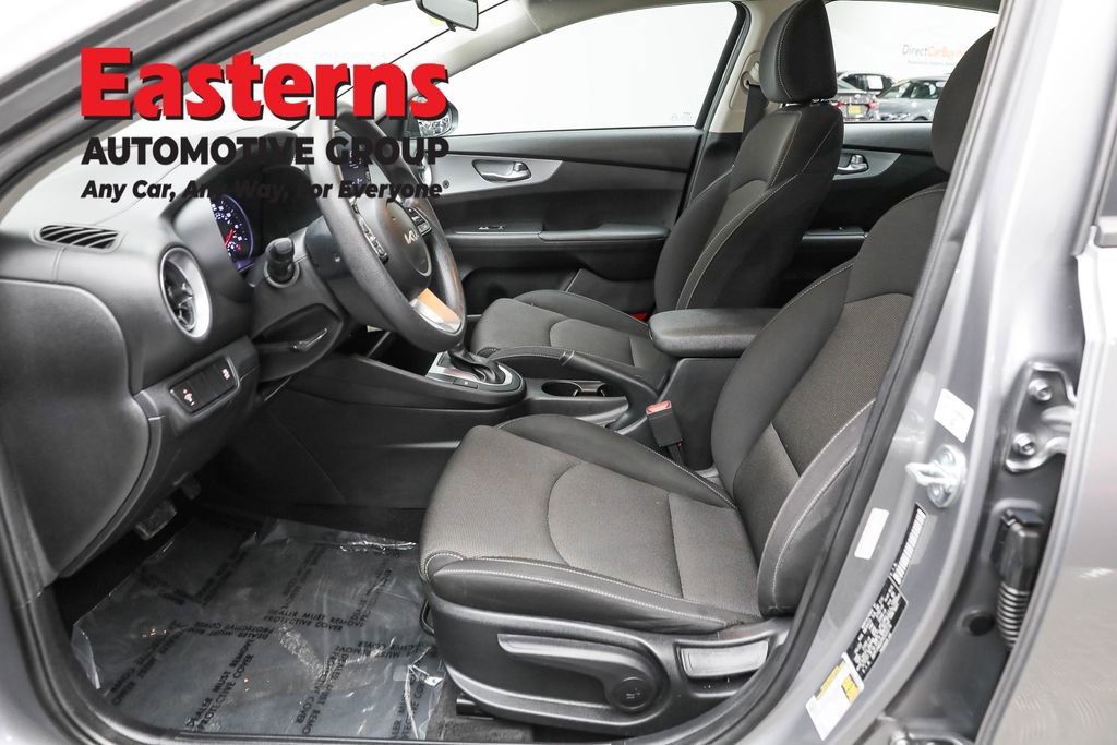 Used 2023 Kia Forte LXS image 14