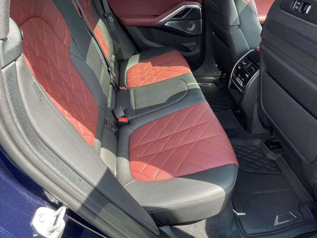 Used 2025 BMW X6 M60i AWD/4WD image 22