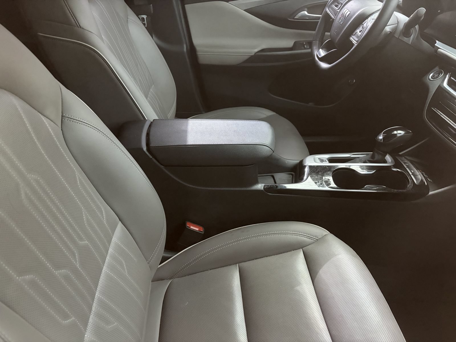 Certified 2025 Buick Envista Avenir FWD image 12