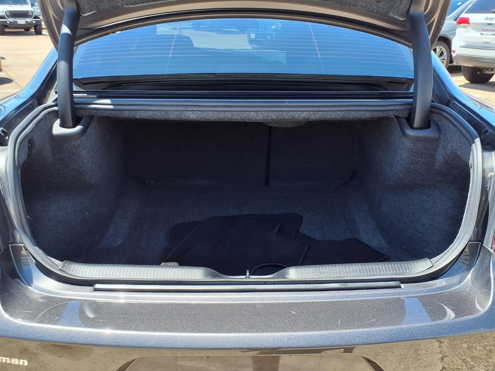 Used 2022 Dodge Charger R/T RWD image 21
