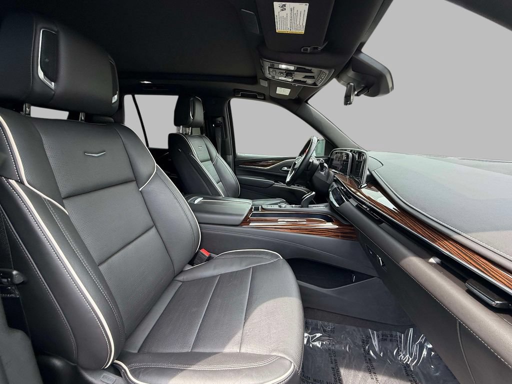 Used 2022 Cadillac Escalade Premium Luxury AWD/4WD image 14