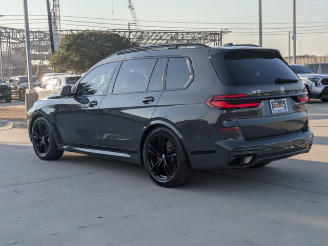 Used 2024 BMW X7 xDrive40i w/ M Sport Package AWD/4WD image 9