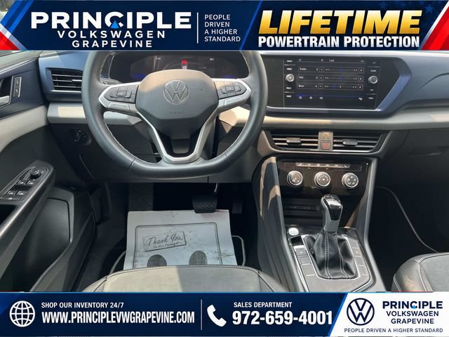 Used 2023 Volkswagen Taos SE w/ Panoramic Sunroof Package FWD image 24