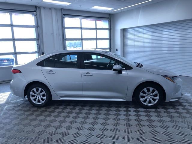 Certified 2025 Toyota Corolla LE image 33