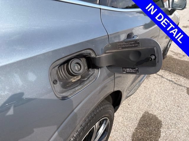 Used 2019 Volvo XC60 T5 Inscription w/ Protection Package AWD/4WD image 19