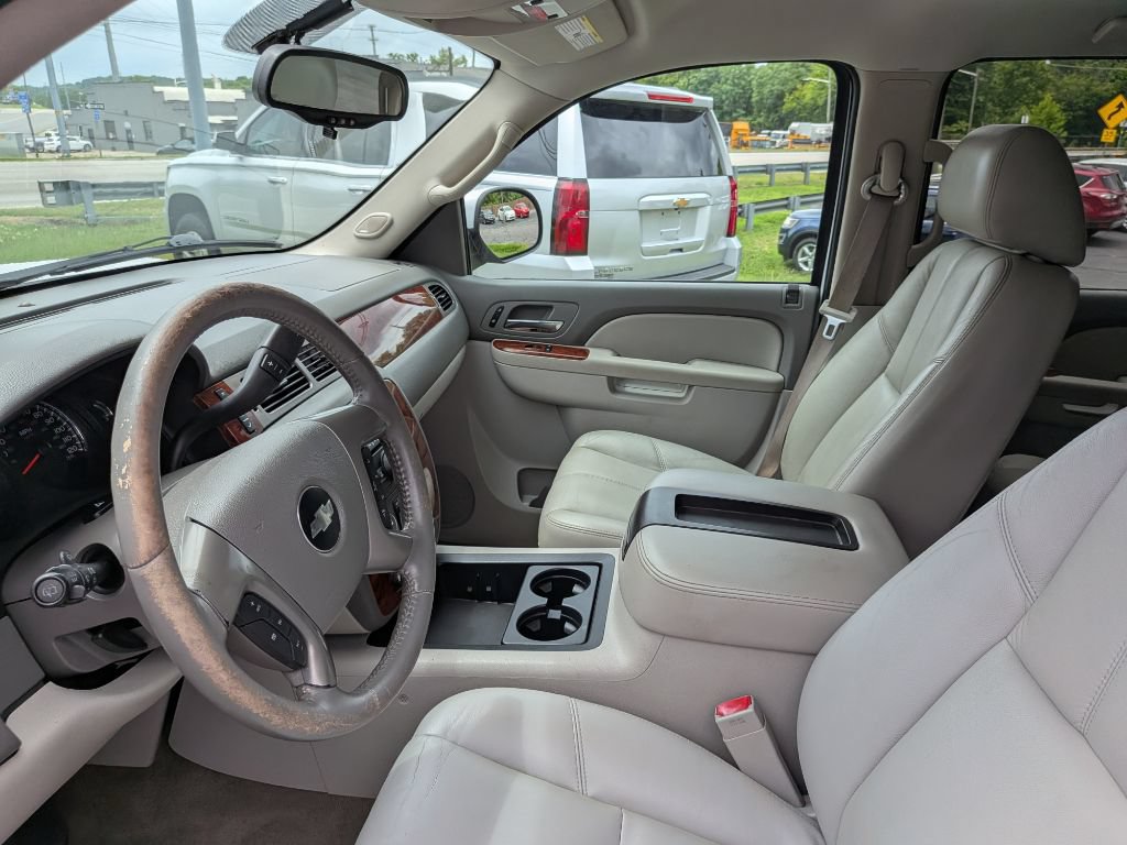 Used 2013 Chevrolet Tahoe LT RWD image 15