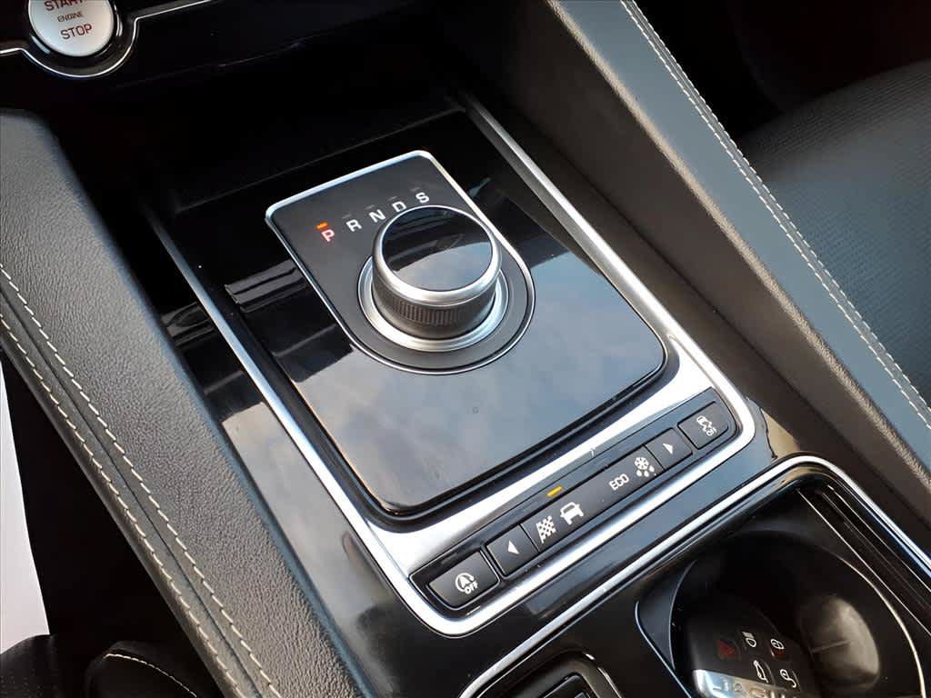 Used 2020 Jaguar F-PACE Checkered Flag AWD/4WD image 21
