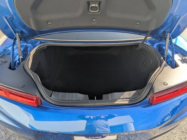 Used 2018 Chevrolet Camaro SS image 39