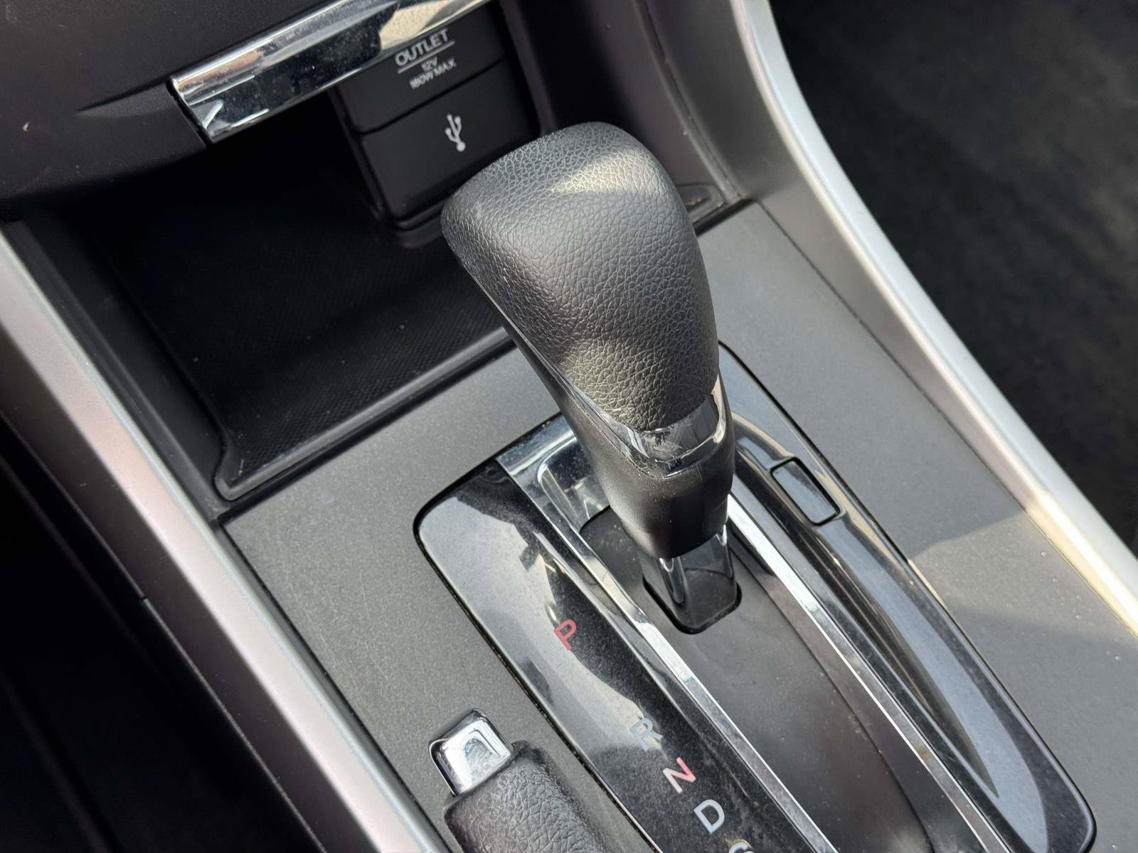 Used 2015 Honda Accord EX image 29