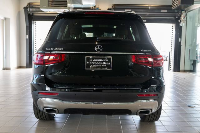 New 2026 Mercedes-Benz GLB 250 4MATIC image 7