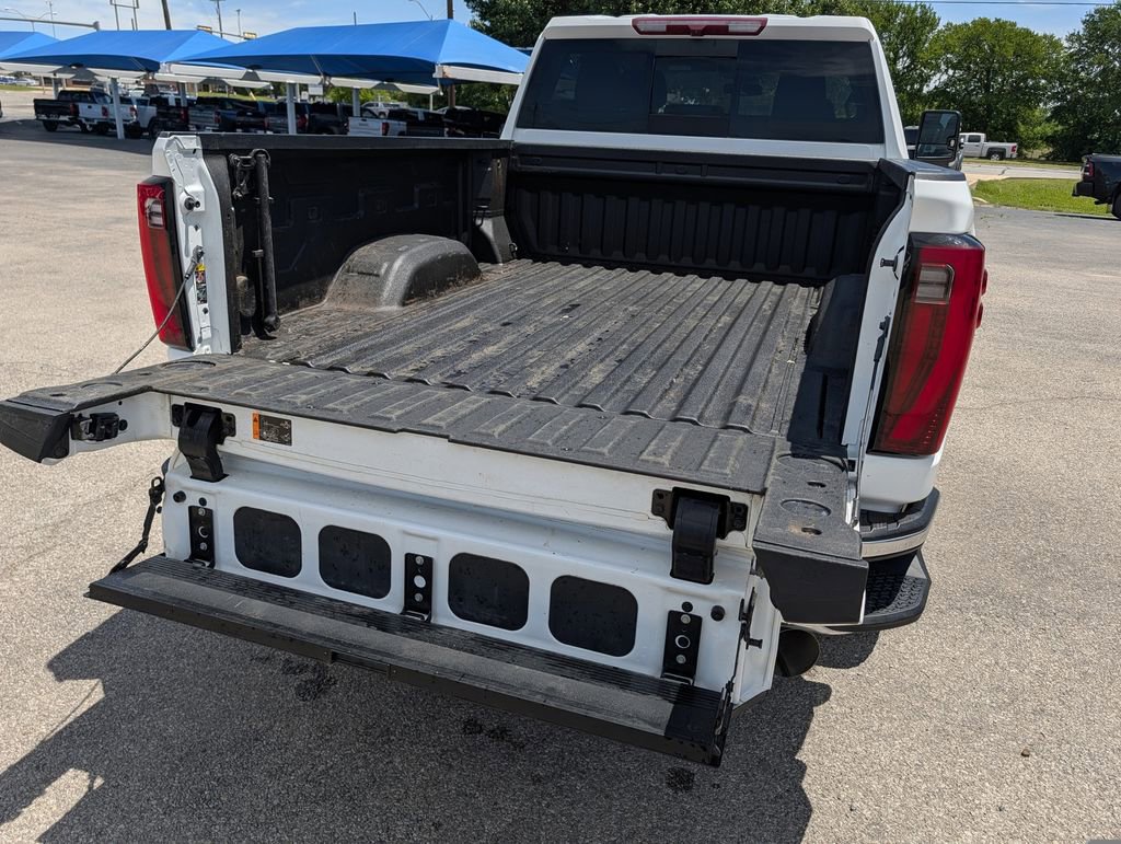 Used 2025 GMC Sierra 2500 SLT w/ SLT Convenience Package AWD/4WD image 28