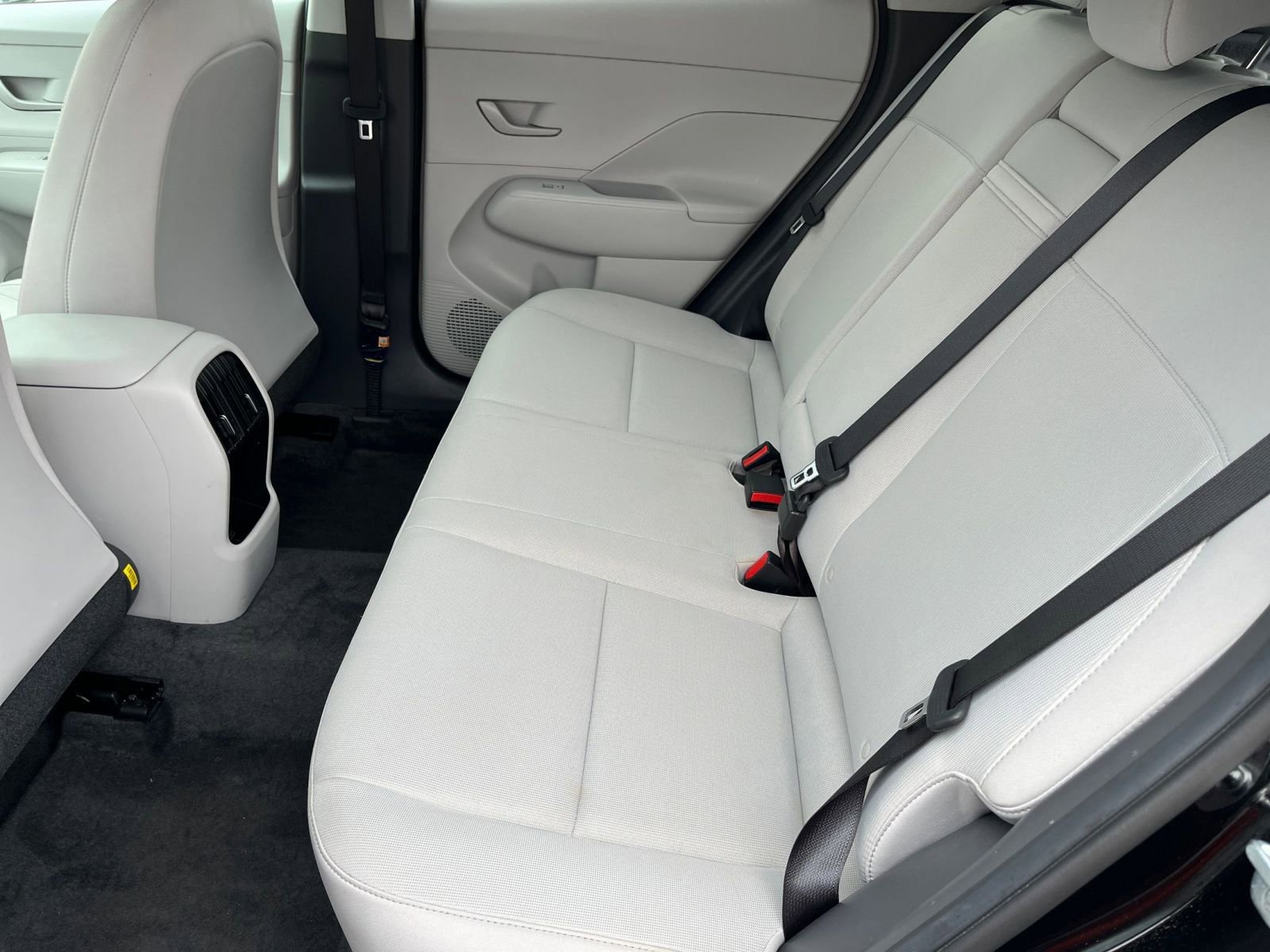 Used 2025 Hyundai Kona SEL AWD/4WD image 27