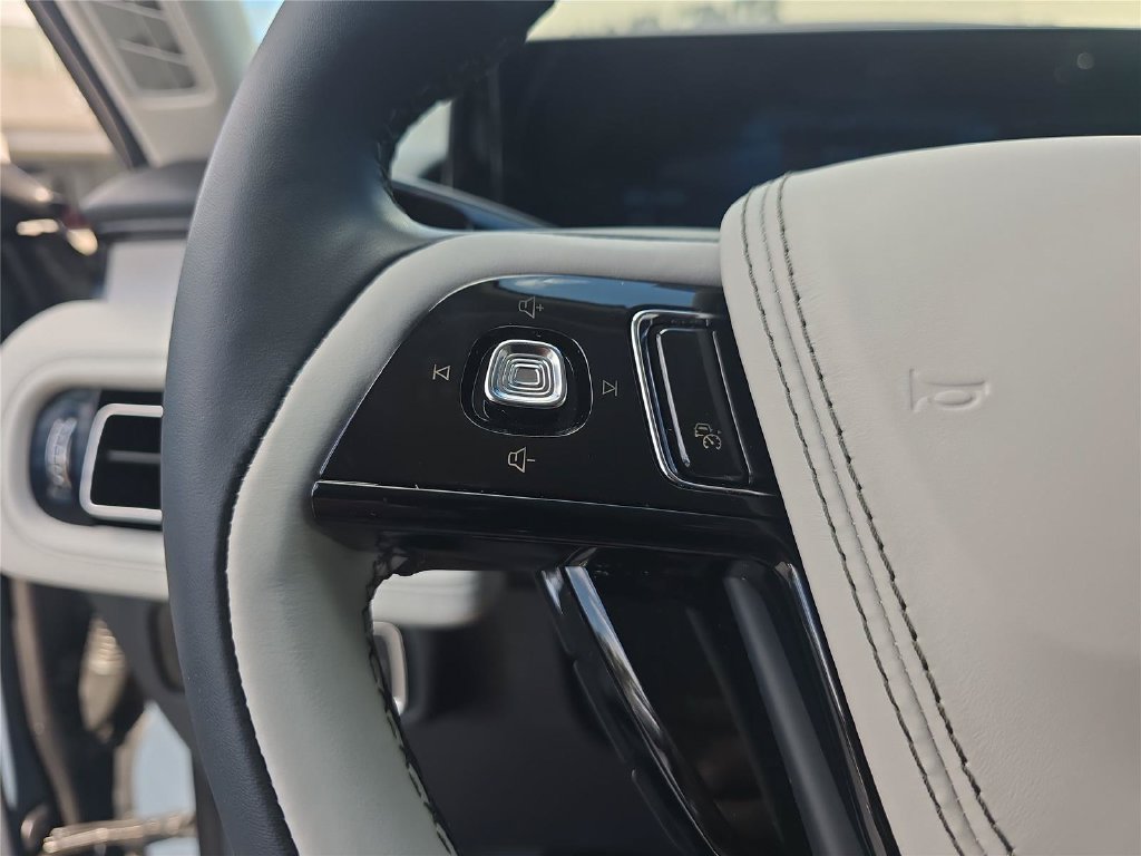 New 2026 Lincoln Aviator Reserve AWD/4WD image 19