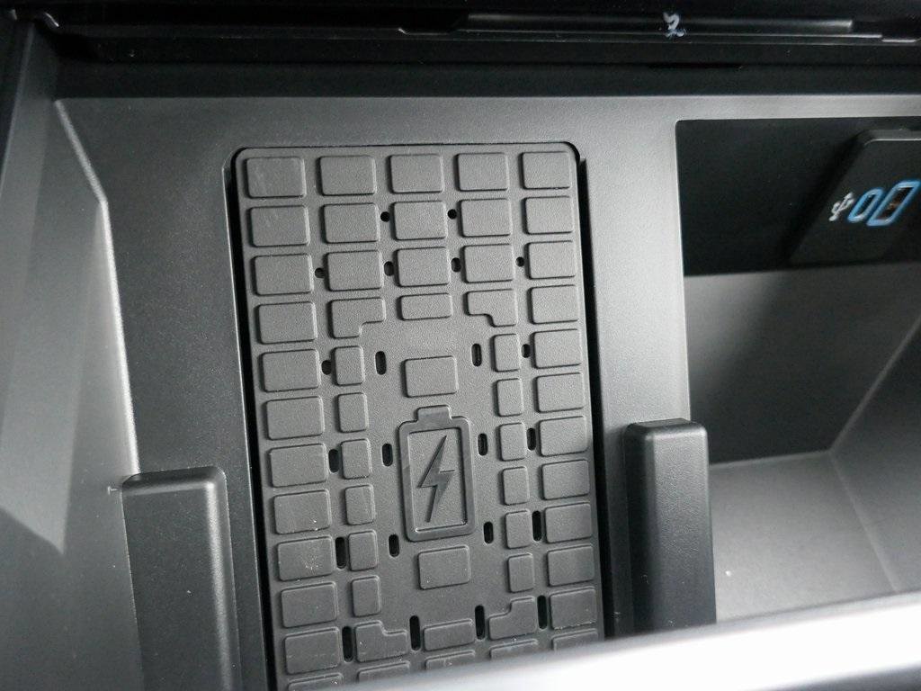 New 2026 Ford F250 Platinum image 24