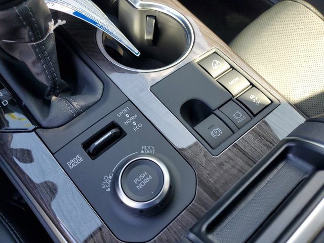 New 2026 Toyota Highlander Limited image 17