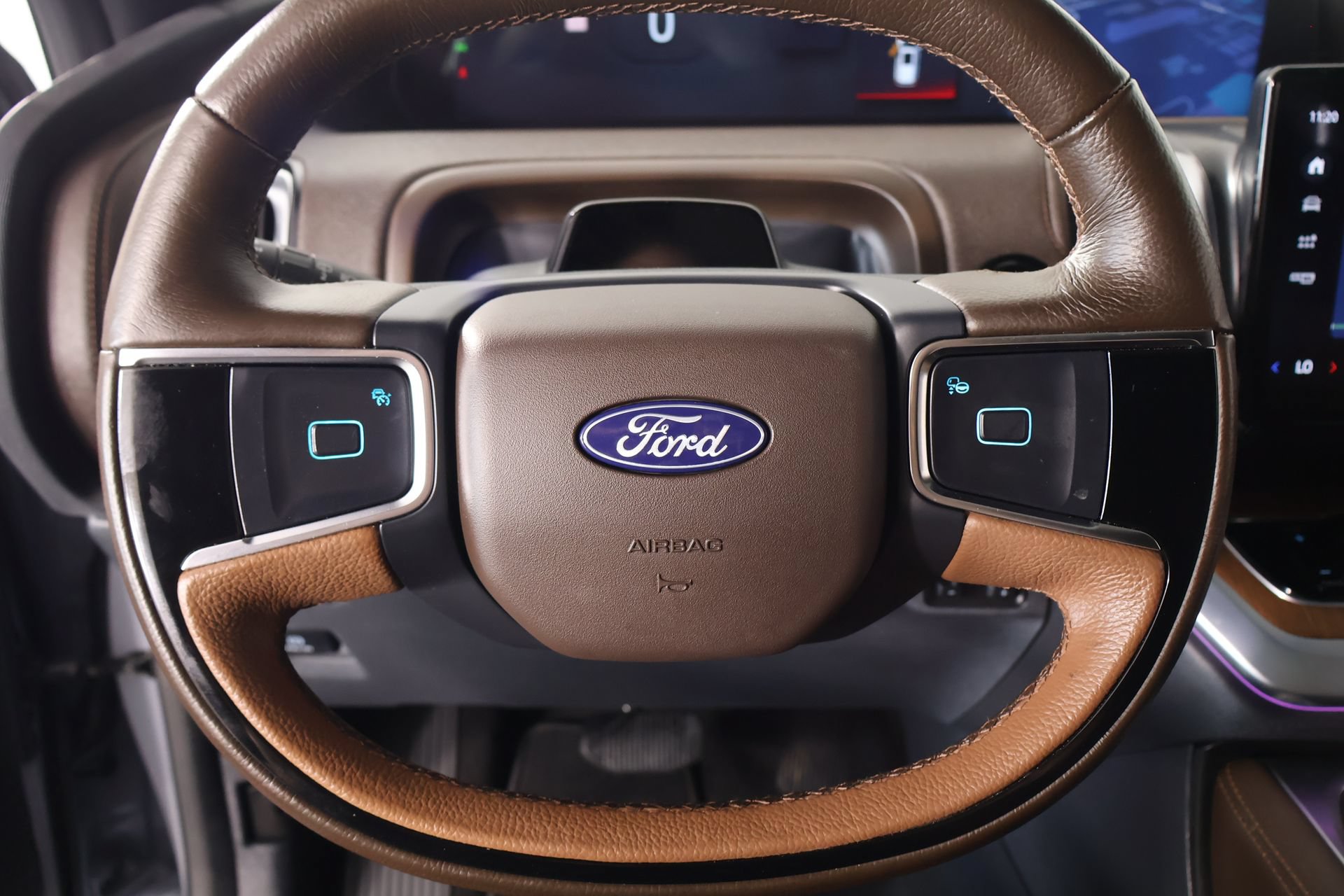Used 2025 Ford Expedition Max King Ranch AWD/4WD image 3