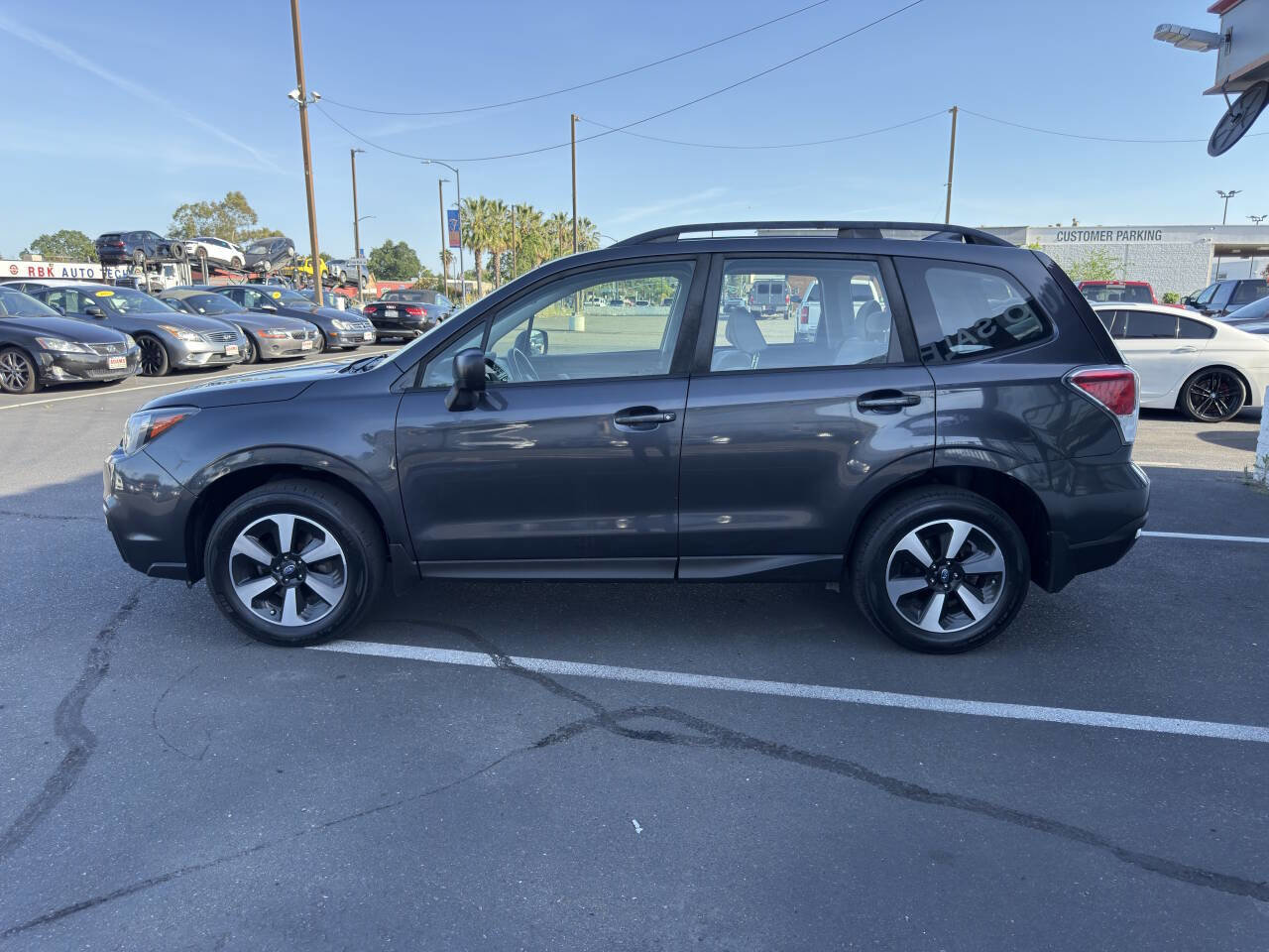 Used 2017 Subaru Forester 2.5i w/ Alloy Wheel Package AWD/4WD image 6