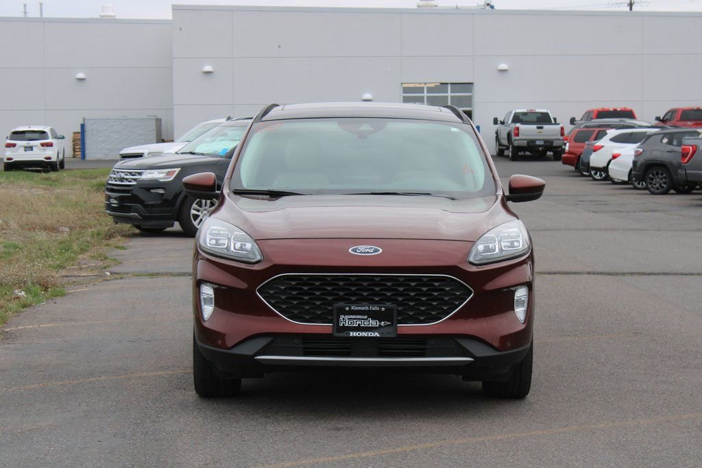 Used 2021 Ford Escape Titanium w/ Class II Trailer Tow Package image 9