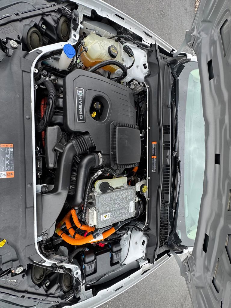 Used 2020 Ford Fusion SE FWD image 12