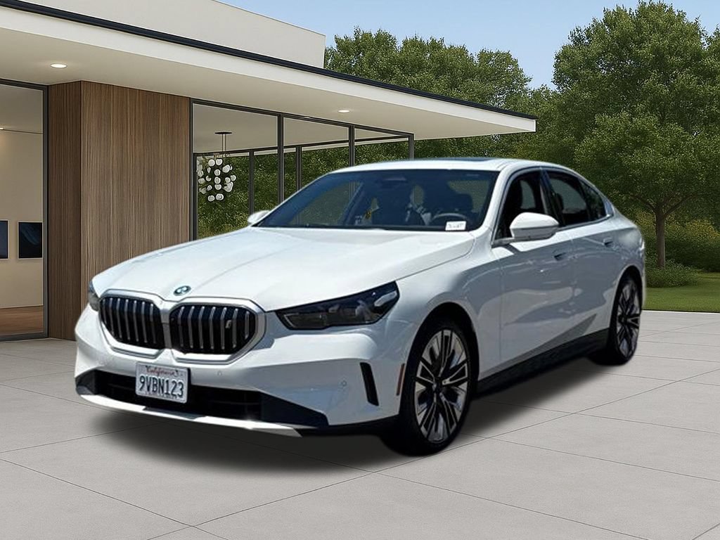 Used 2026 BMW i5 eDrive40 w/ Premium Package RWD image 2