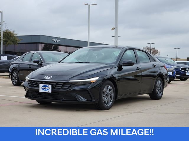 Certified 2025 Hyundai Elantra Blue image 2