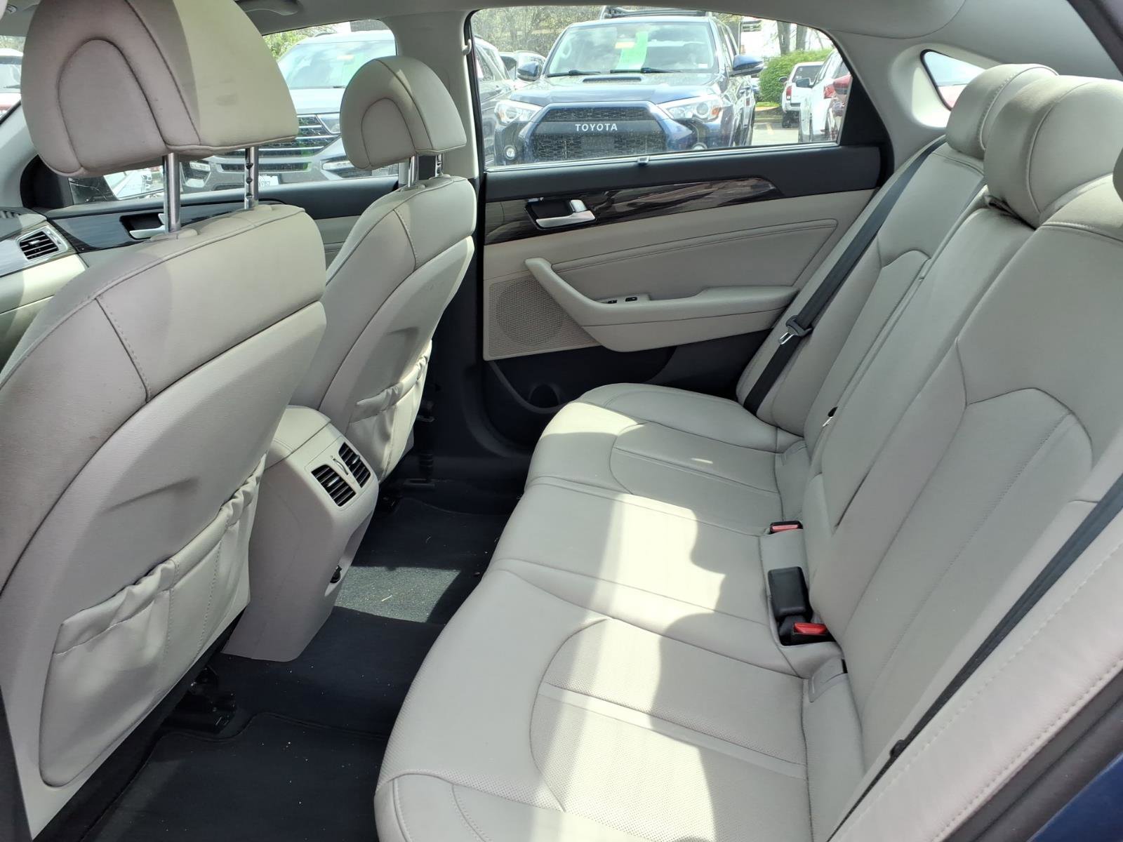 Used 2015 Hyundai Sonata Limited w/ Option Group 05 image 27