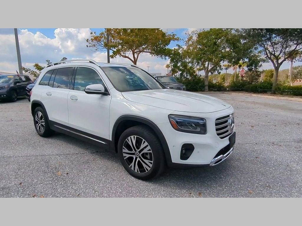Used 2025 Mercedes-Benz GLB 250 4MATIC image 20