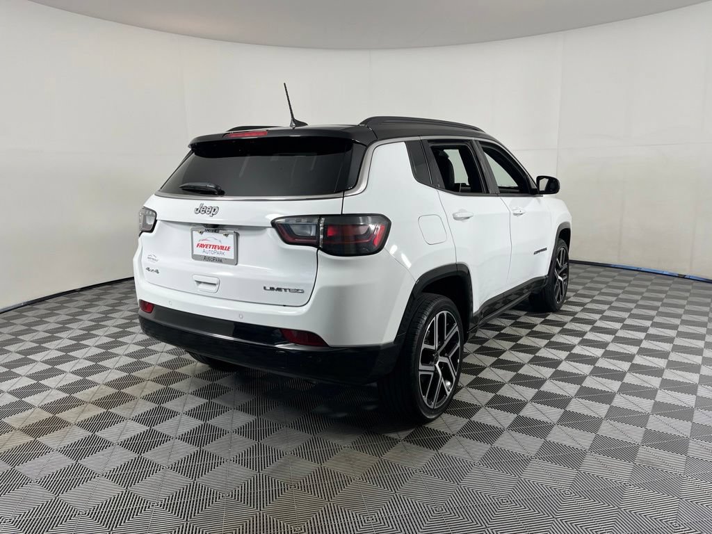 Used 2025 Jeep Compass Limited w/ Elite Group AWD/4WD image 19