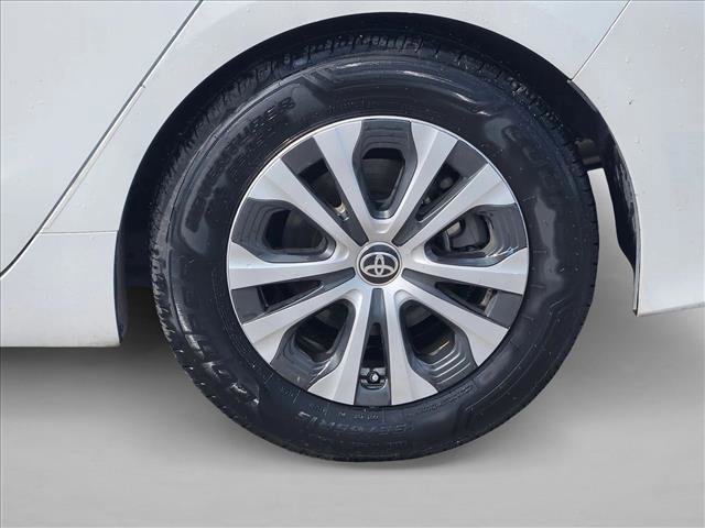 Used 2021 Toyota Prius Prime LE image 4
