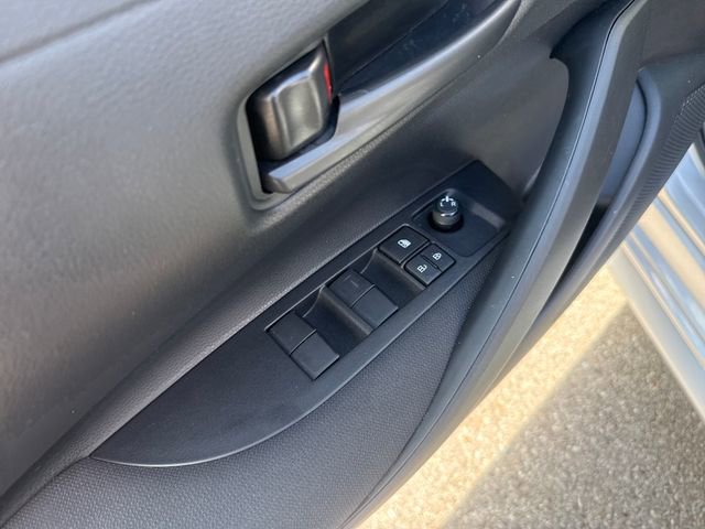 Used 2022 Toyota Corolla LE FWD image 10
