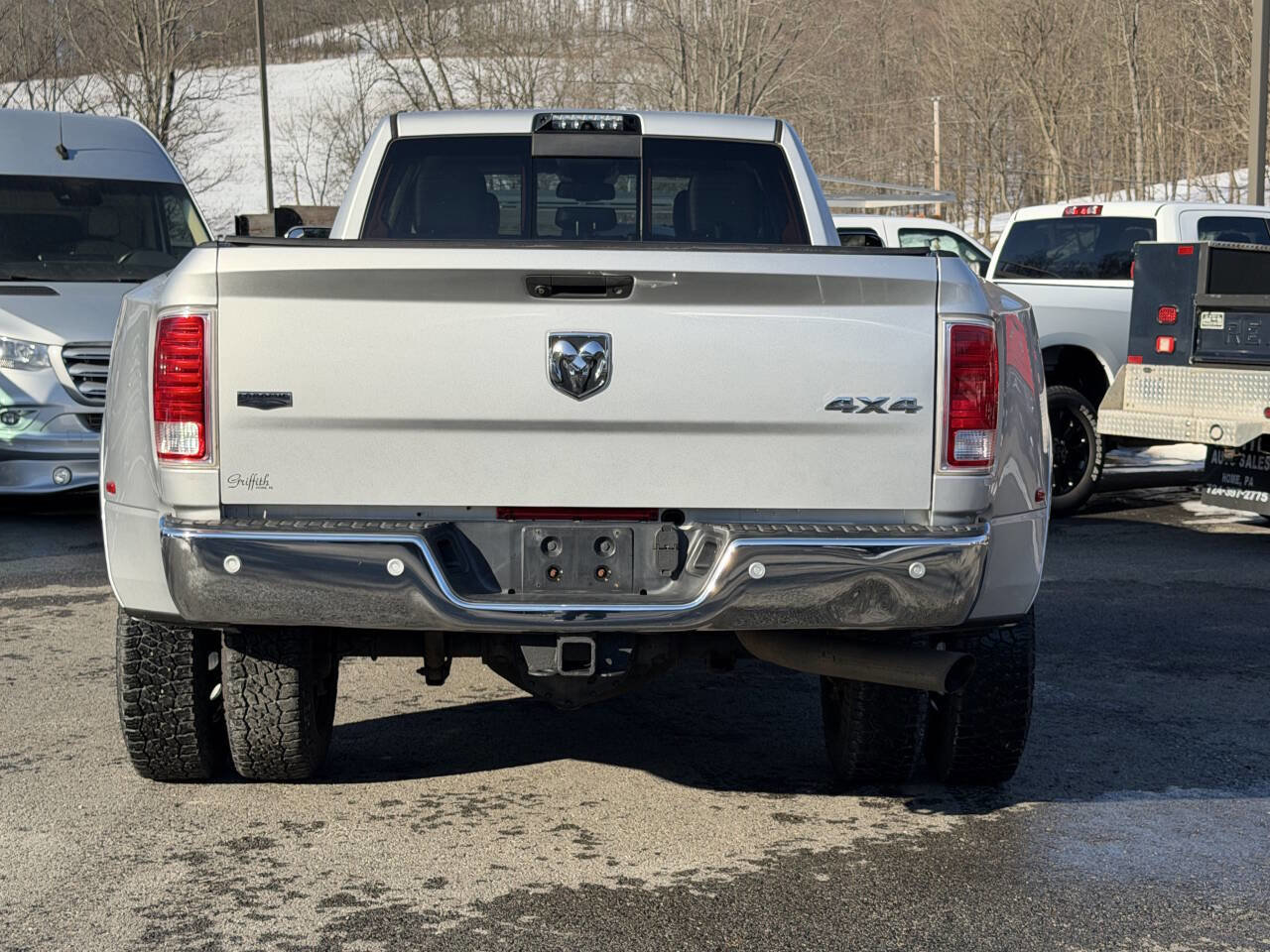 Used 2016 RAM 3500 Laramie image 4